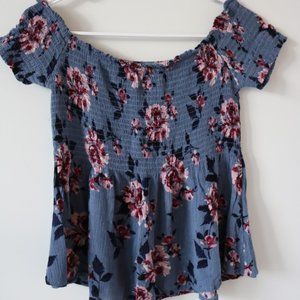 AE Off the shoulder top!